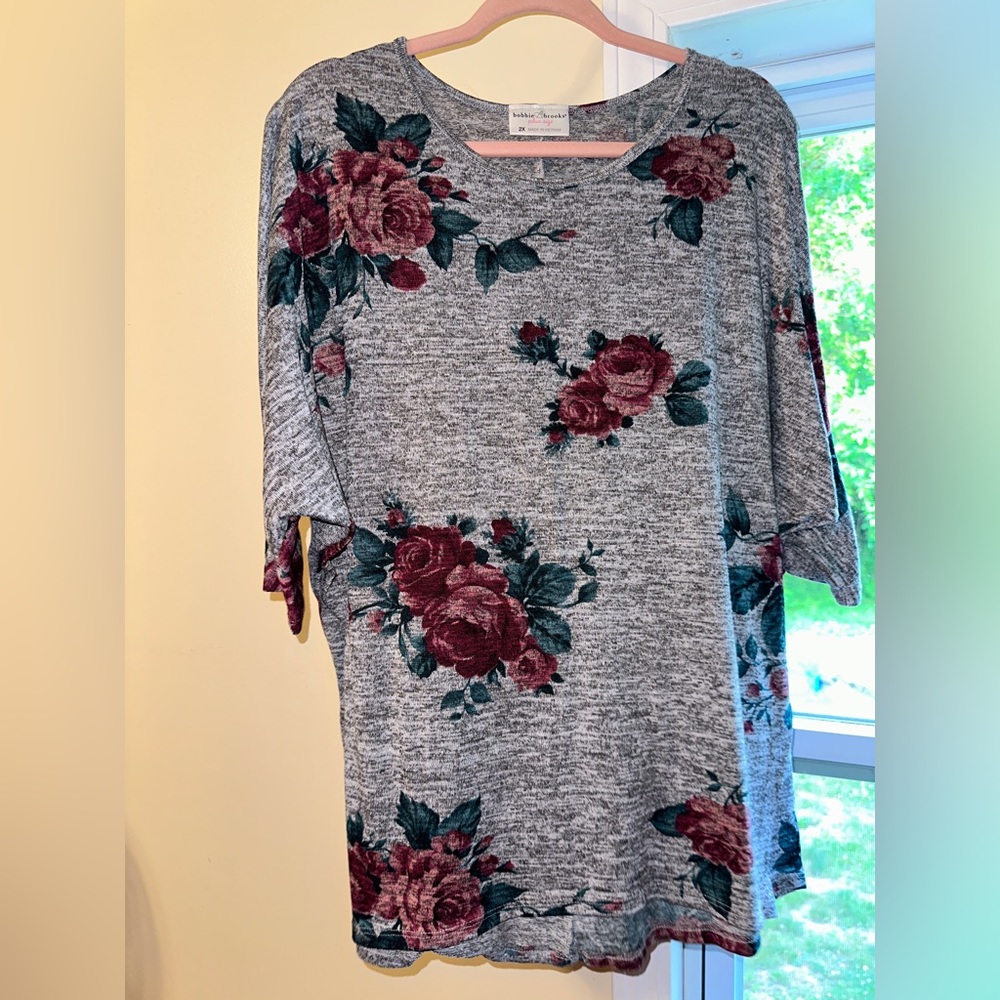 Plus size floral top